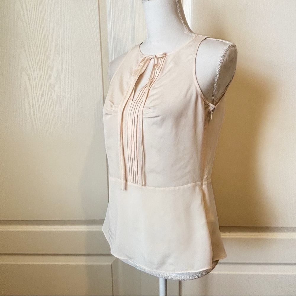 Banana Republic Sleeveless Peplum Ivory Shell Top Woman’s 4P - Picture 6 of 10
